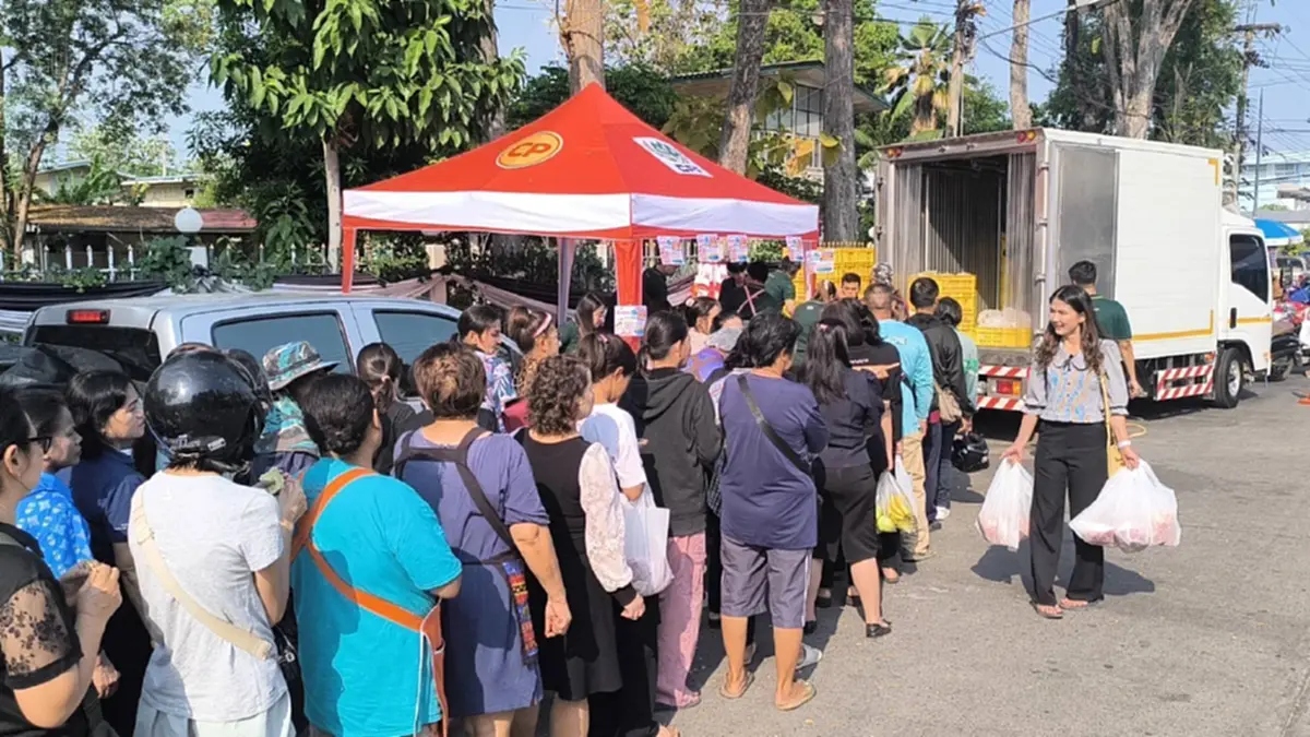 พาณิชย์พิษณุโลกจัดหมูสดธงเขียว 2 กิโล 100 บาท ช่วยลดค่าครองชีพ