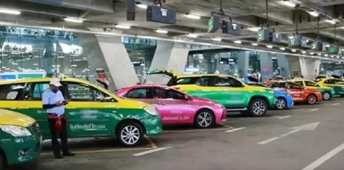 แท็กซี่สนามบินสุวรรณภูมิทยอยหยุดวิ่ง หลังวิกฤตน้ำมันขาดแคลน