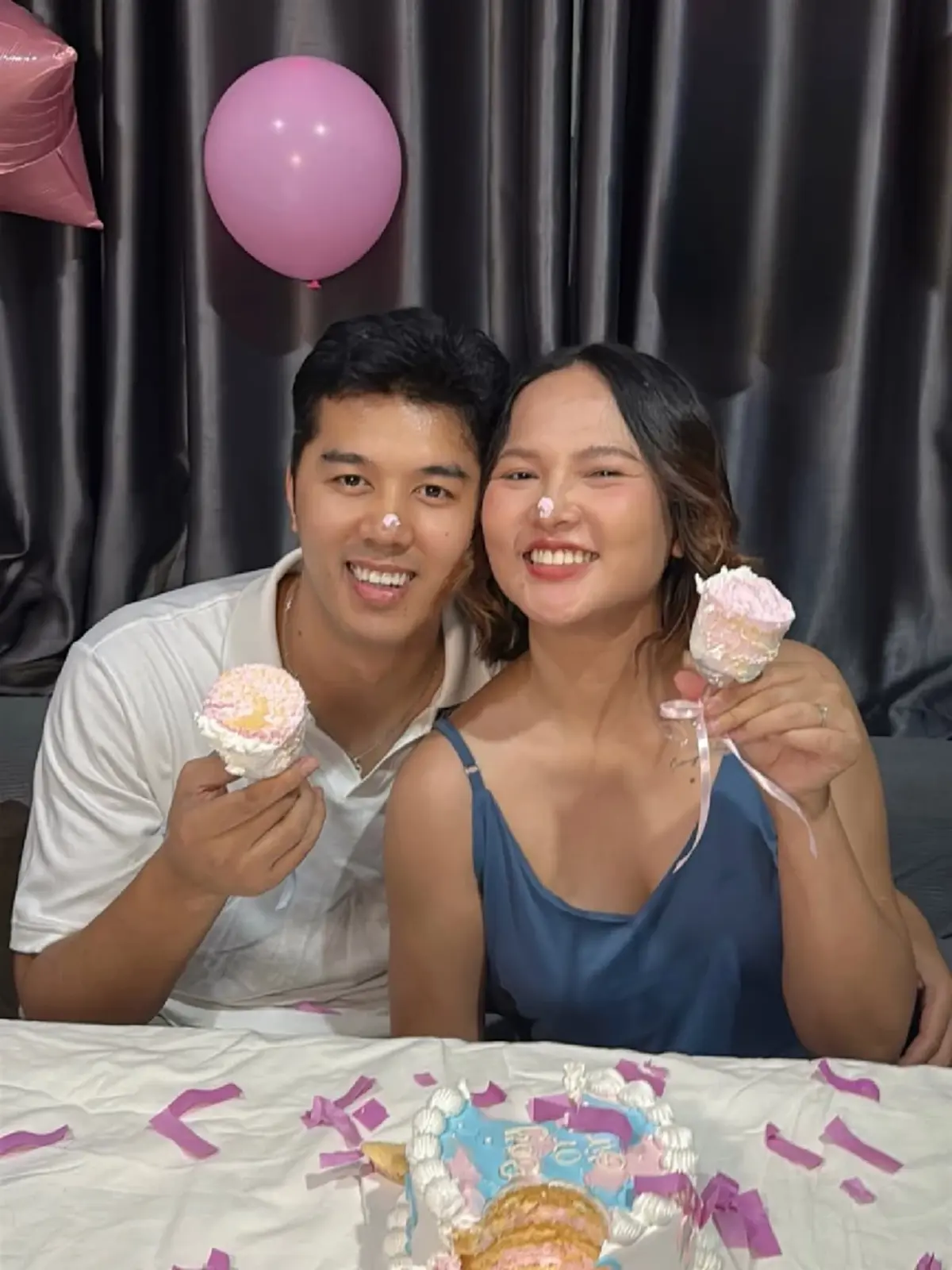 แห่ยินดี นักร้องลูกทุ่งสาวชื่อดัง ประกาศข่าวดี ตั้งท้องลูกคนแรก