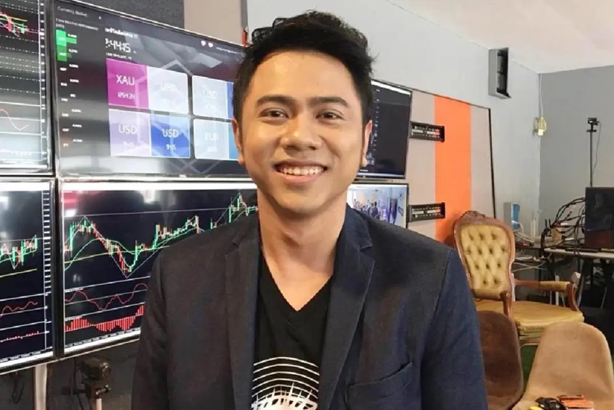 แฉไทม์ไลน์ แอ็คมี่ วรวัฒน์ ชิ่งหมายจับเดิม หนีออกนอกประเทศ