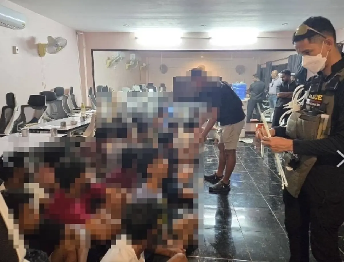 ทลายวิลล่าพัทยา! รวบ 25 อินเดีย แปลงโรงรถเป็นออฟฟิศเว็บพนัน