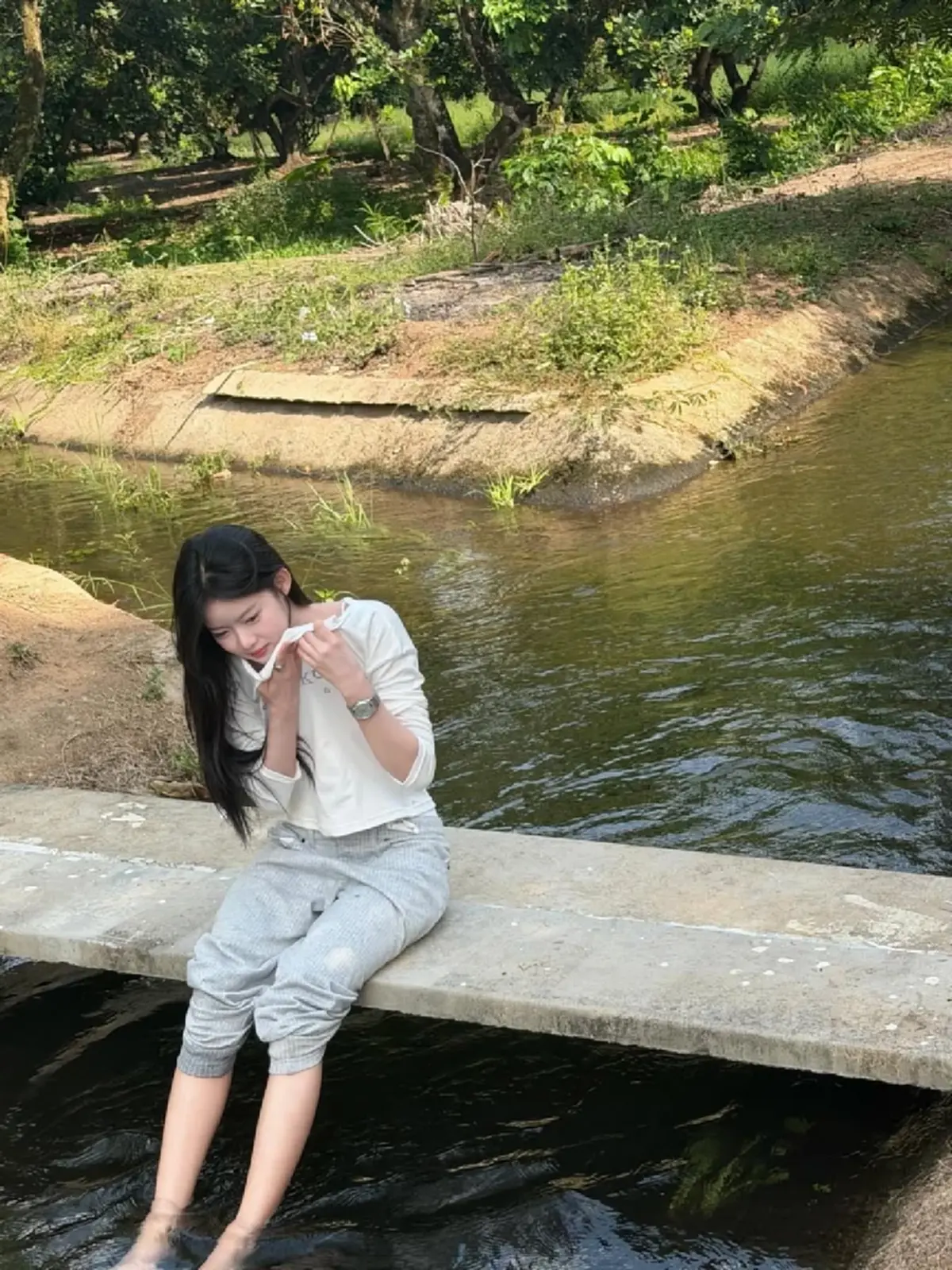 “มาเบล PiXXiE” เช็กอินสวนทุเรียนบ้านเกิด สวยสะกดทุกสายตา