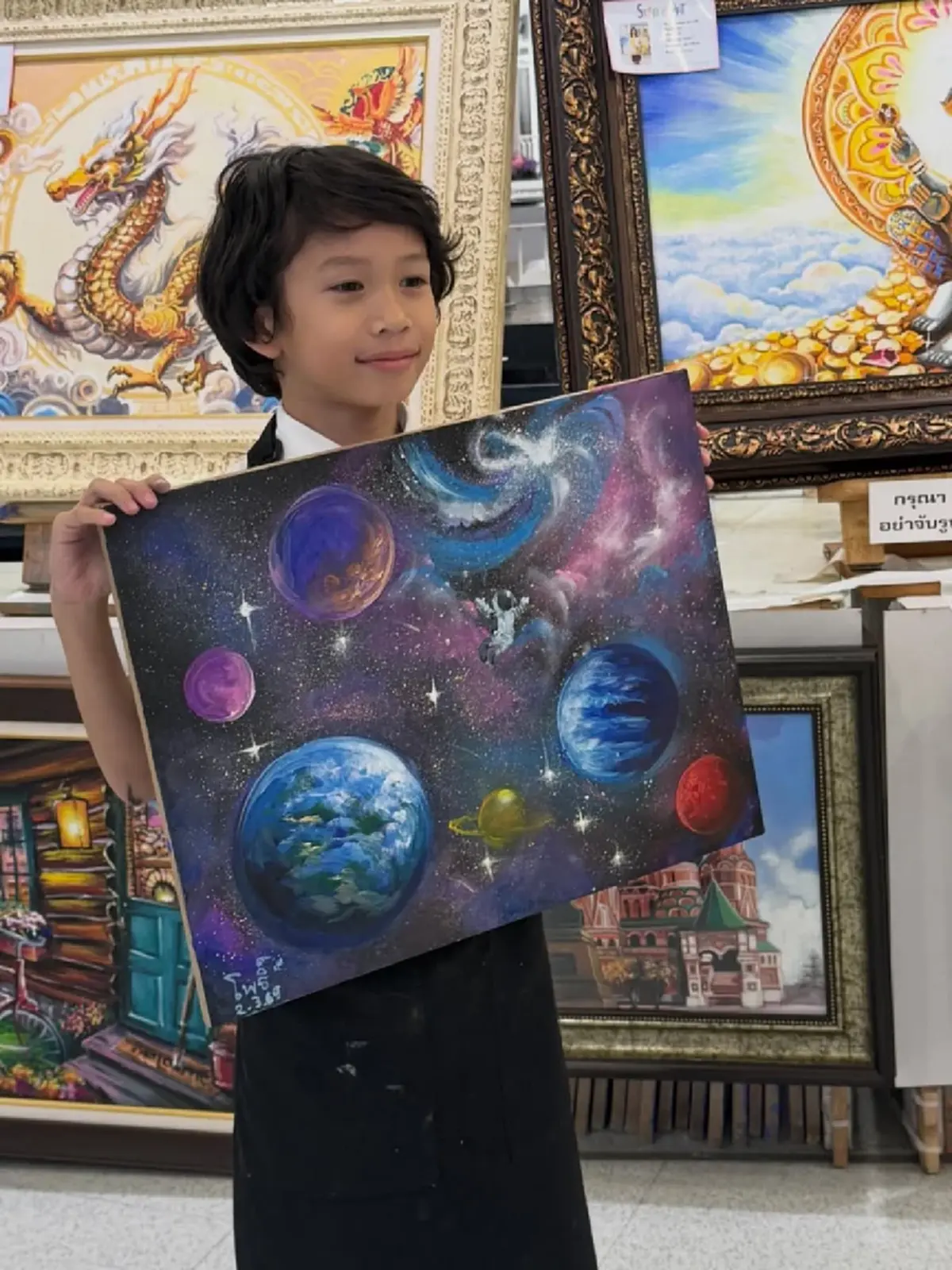 ปรบมือรัวๆ “น้องโพธิ์” วาดภาพกาแลคซี่ ประมูลช่วยเด็กๆ ทะลุ 1.2 แสน