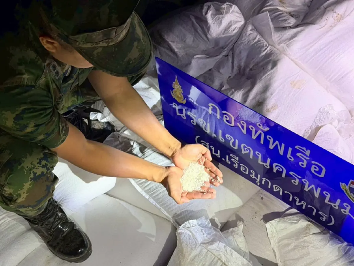 นรข. ลุยสกัดลอบขนสินค้าหนีภาษีชายแดนโขง ยึด 3 คดี มูลค่ากว่า 8 แสน