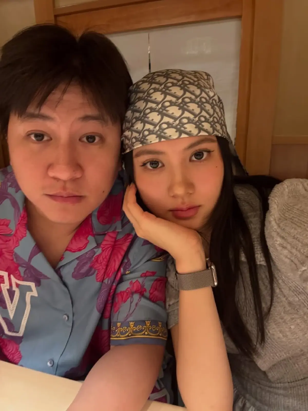 เซอร์ไพรส์ นางเอกสาว ถูกแฟนหนุ่มไฮโซ คุกเข่าขอแต่งงานบนเรือหรู