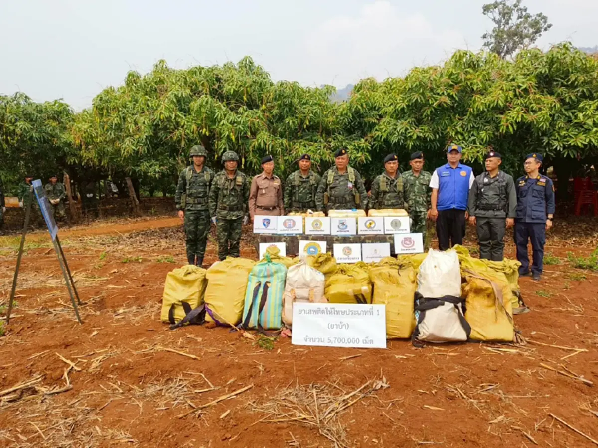 ปะทะเดือดชายแดนเชียงดาว! ทหารผาเมืองสกัดแก๊งขนยา ยึดยาบ้า