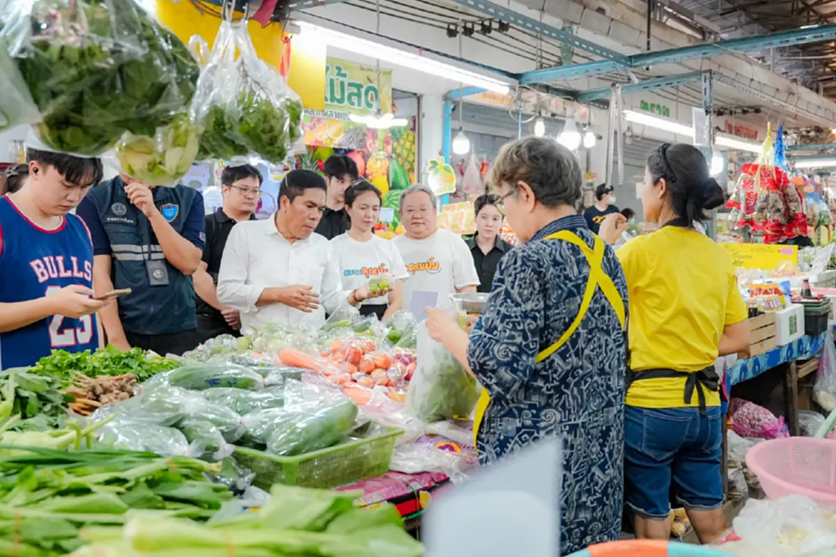 พาณิชย์บุกตลาดคุณยิ้ม เช็กราคาสินค้า สกัดโก่งราคาช่วงหน้าร้อน