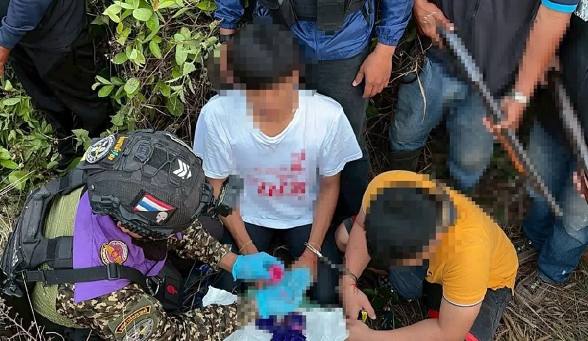 ทหารพราน 23 ซุ่มตรวจยึดยาบ้า กว่า 400,000 เม็ด พร้อมผู้ต้องหา 4 ราย