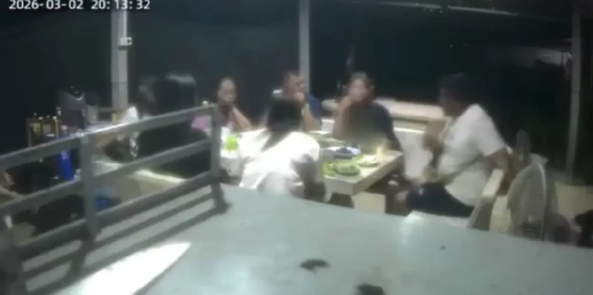 เผยสาเหตุ ชาย 62 ขับรถผ่ากลางวง หลังเห็นอดีตเมีย นั่งข้างตร.หนุ่ม