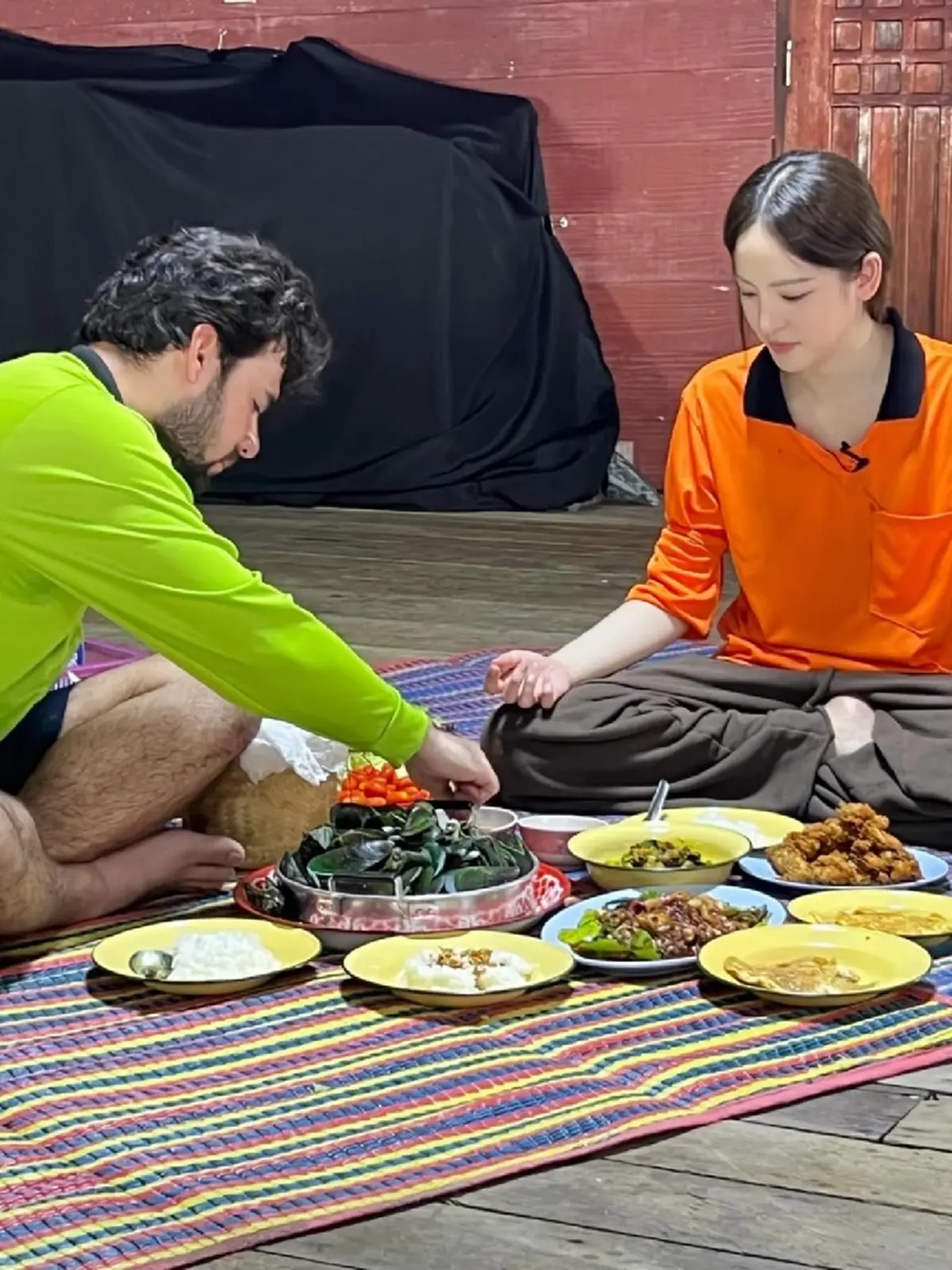 ลุคไหนก็เอาอยู่! ณิชา ณัฏฐณิชา ดังวัธนาวณิชย์ ใส่เสื้อปุ๋ยยังสวย 