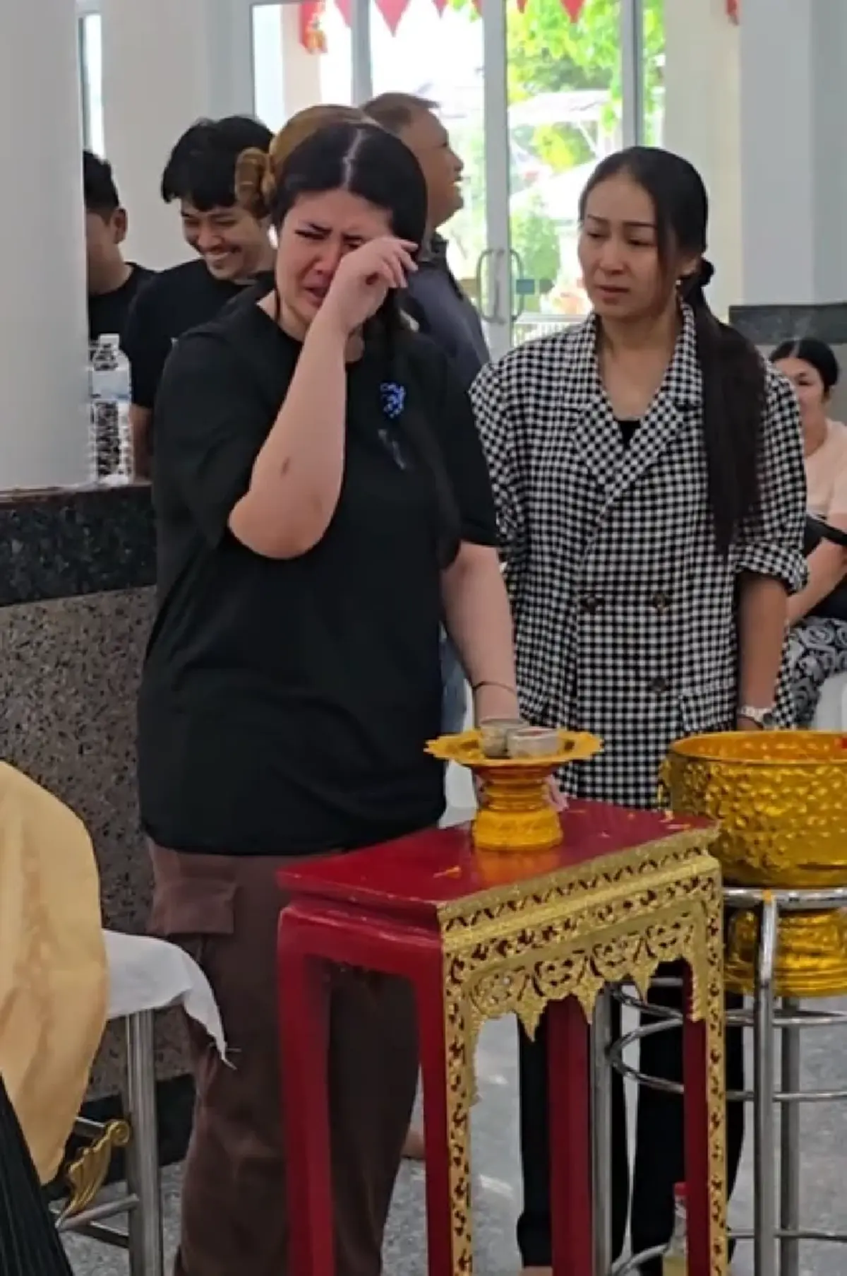 "เจเจ ยุวฉัตร" เผยสาเหตุไปงาน "เหน่ง เหม่งจ๋าย" ไม่ใช่เพราะเงิน