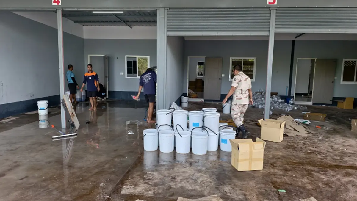 หนองคายทลายโรงงานยาแก้ไอปลอม ยึดของกลางกว่า 5.5 ล้านบาท