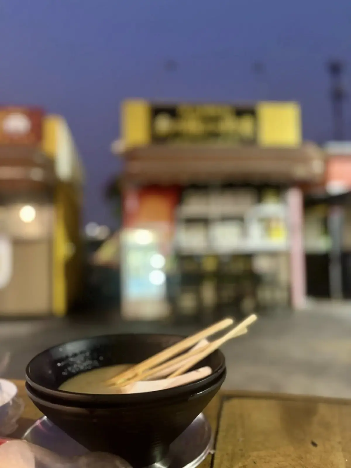 เกมซะแล้ว ร้านราเมงดัง ไวรัลวันเดียว เสี่ยงโดนปิดร้าน