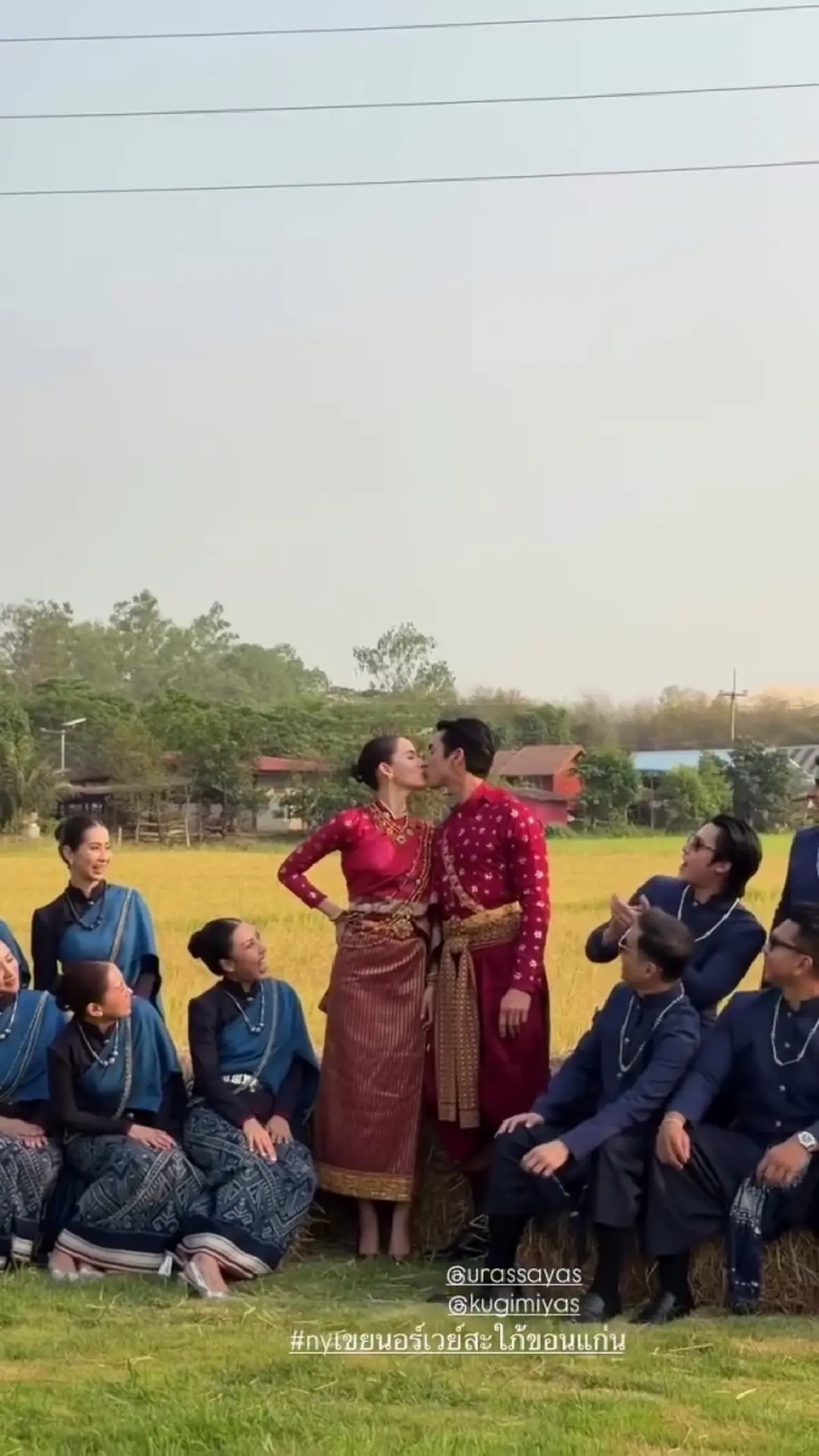 หวานชื่น! ณเดชน์ คูกิมิยะ ควง ญาญ่า อุรัสยา  เข้าพิธีหมั้นสุดอบอุ่น