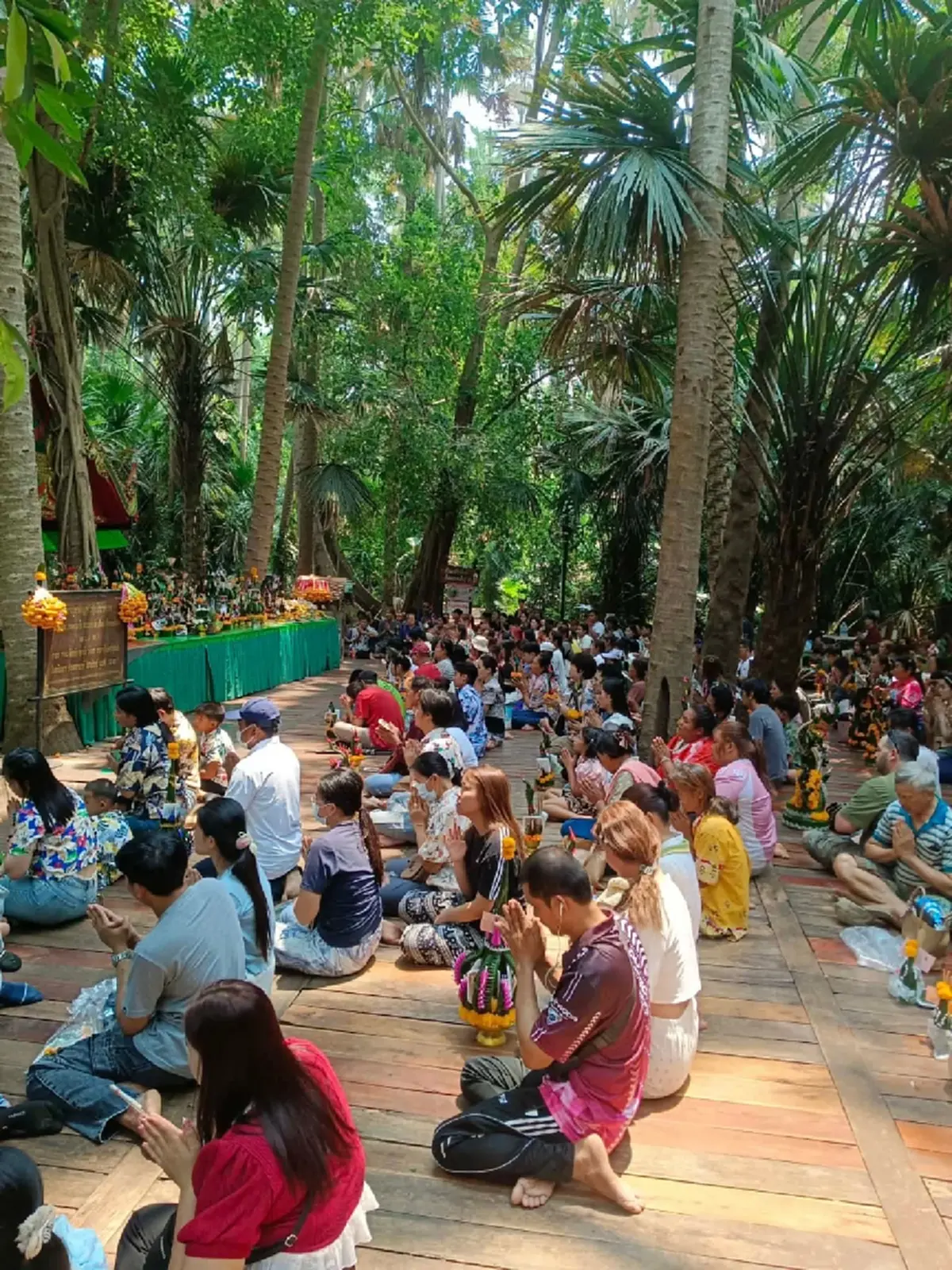 แห่ขอพรปู่ศรีสุทโธล้นคำชะโนด ขนลุกเลขธูป-ขันน้ำมนต์ ตรงกันเป๊ะ