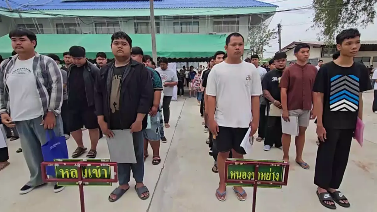 ใจเด็ด! หนุ่มอุทัยฯ สมัครทหารคนแรก ลั่นพร้อมขอรับใช้ชาติ