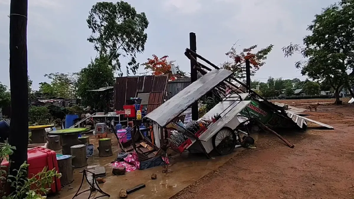 พายุถล่มโคราชร้านพังราบ ป้ารอดตายเชื่อบารมีพระสมเด็จฯ