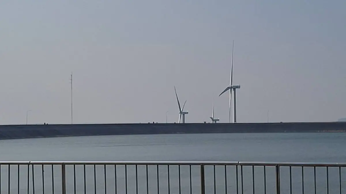 พิษน้ำมันแพง! กังหันลมเขายายเที่ยงซบหนัก นักท่องเที่ยวหาย