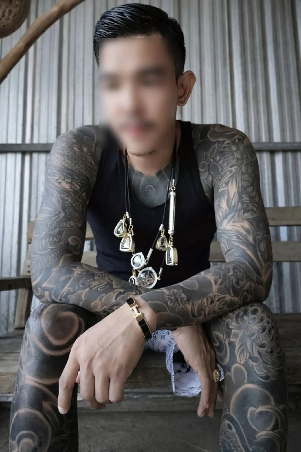 แฉวีรกรรม "เสี่ยต่อ ศรีราชา" คนดัง TikTok  ลวงรักหลอกเงินสาวนับสิบ