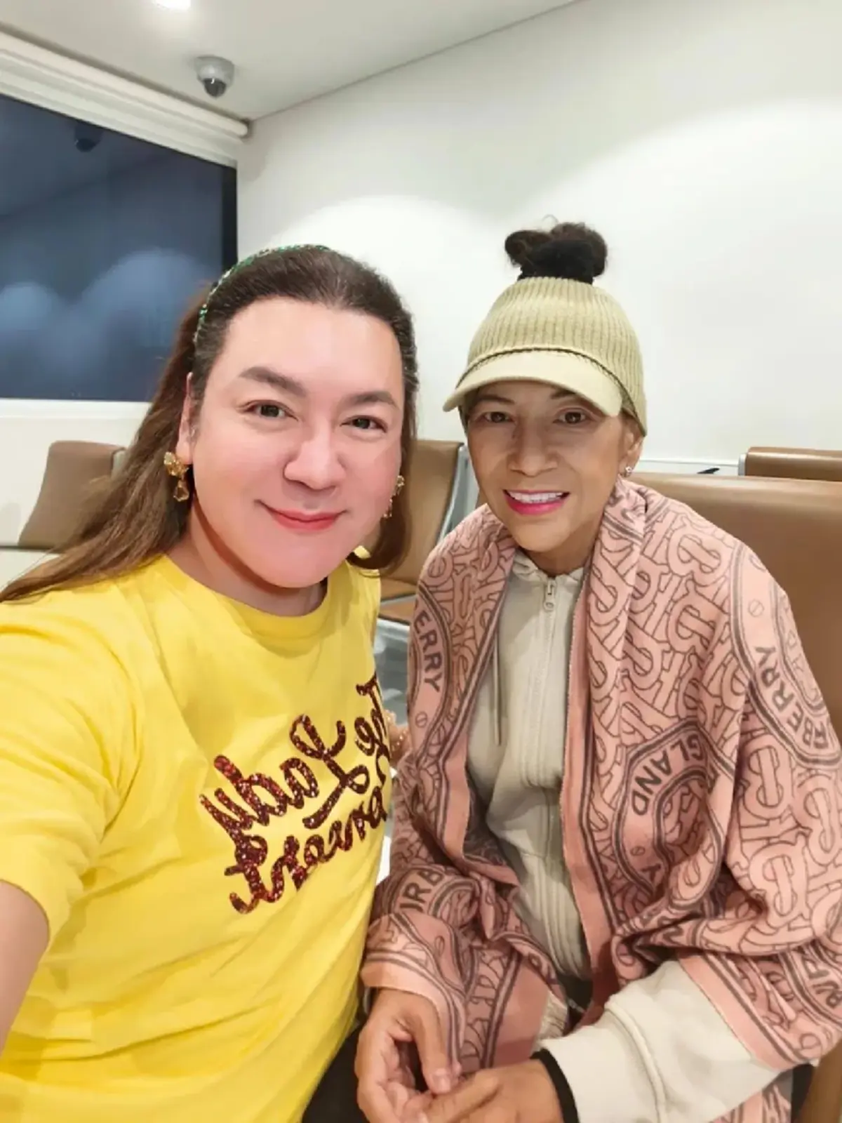 เปิดภาพล่าสุด "แอน อังคณา" ทำคีโม สู้มะเร็ง คนบันเทิงแห่เคียงข้าง