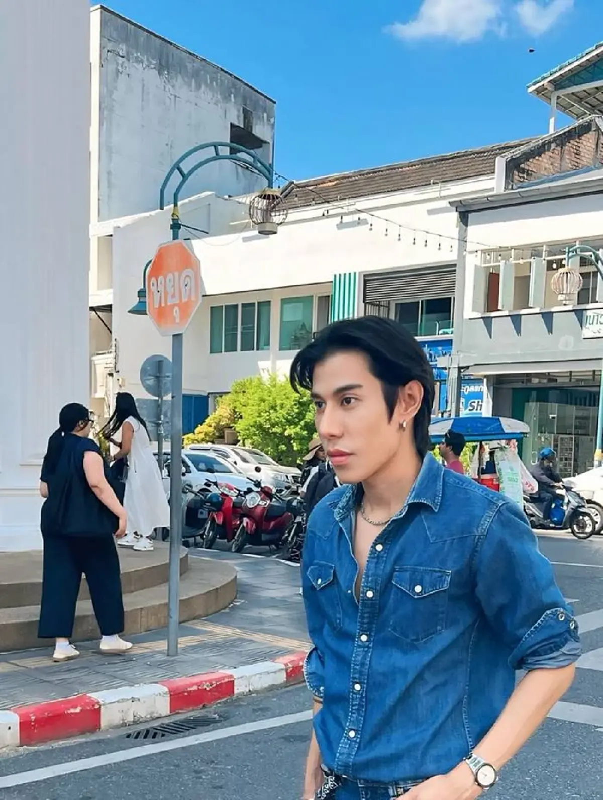 ส่งกำลังใจ พิธีกรดัง เล่าเหตุการณ์ ถูกรถชนขณะข้ามทางม้าลาย 