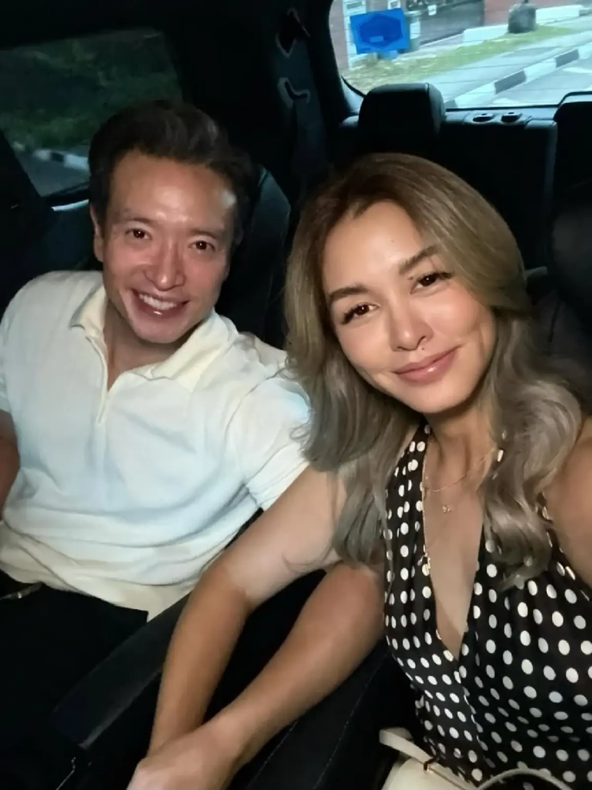 ชาย-วิกกี้ อวดหุ่นแซ่บแพ็คคู่ เช็กอินหัวหิน ลูกๆ ร่วมเฟรมอบอุ่น