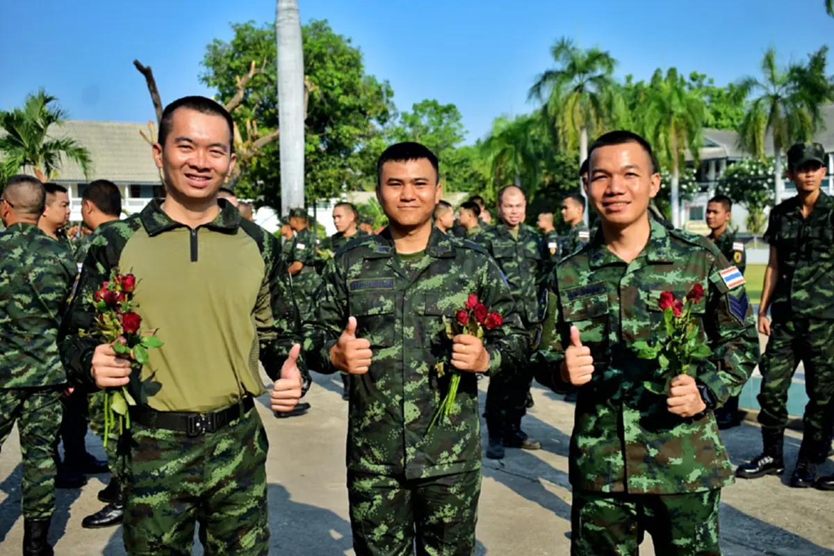 วินาทีประทับใจ ต้อนรับทหารกล้ากลับบ้าน หลังจบภารกิจชายแดนไทย-กัมพูชา