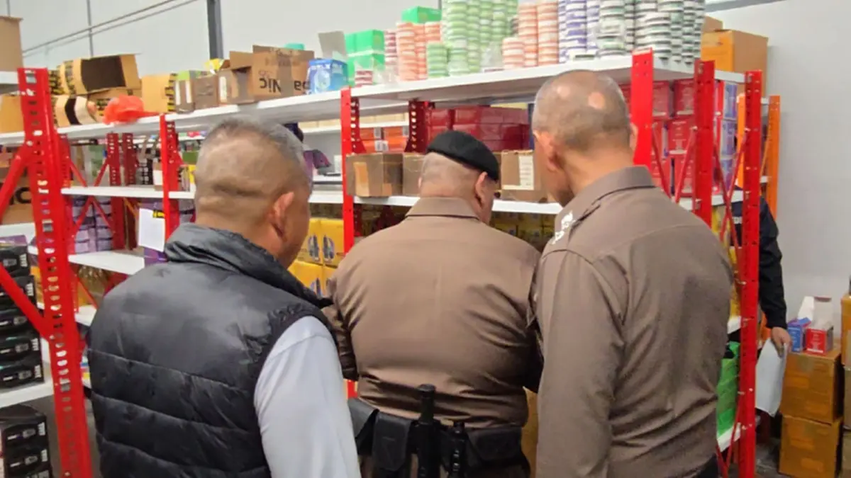 บุกยึดบุหรี่ไฟฟ้าแพรกษา 200 ล้าน! ล็อตใหญ่สุดจ่ออายัดทรัพย์