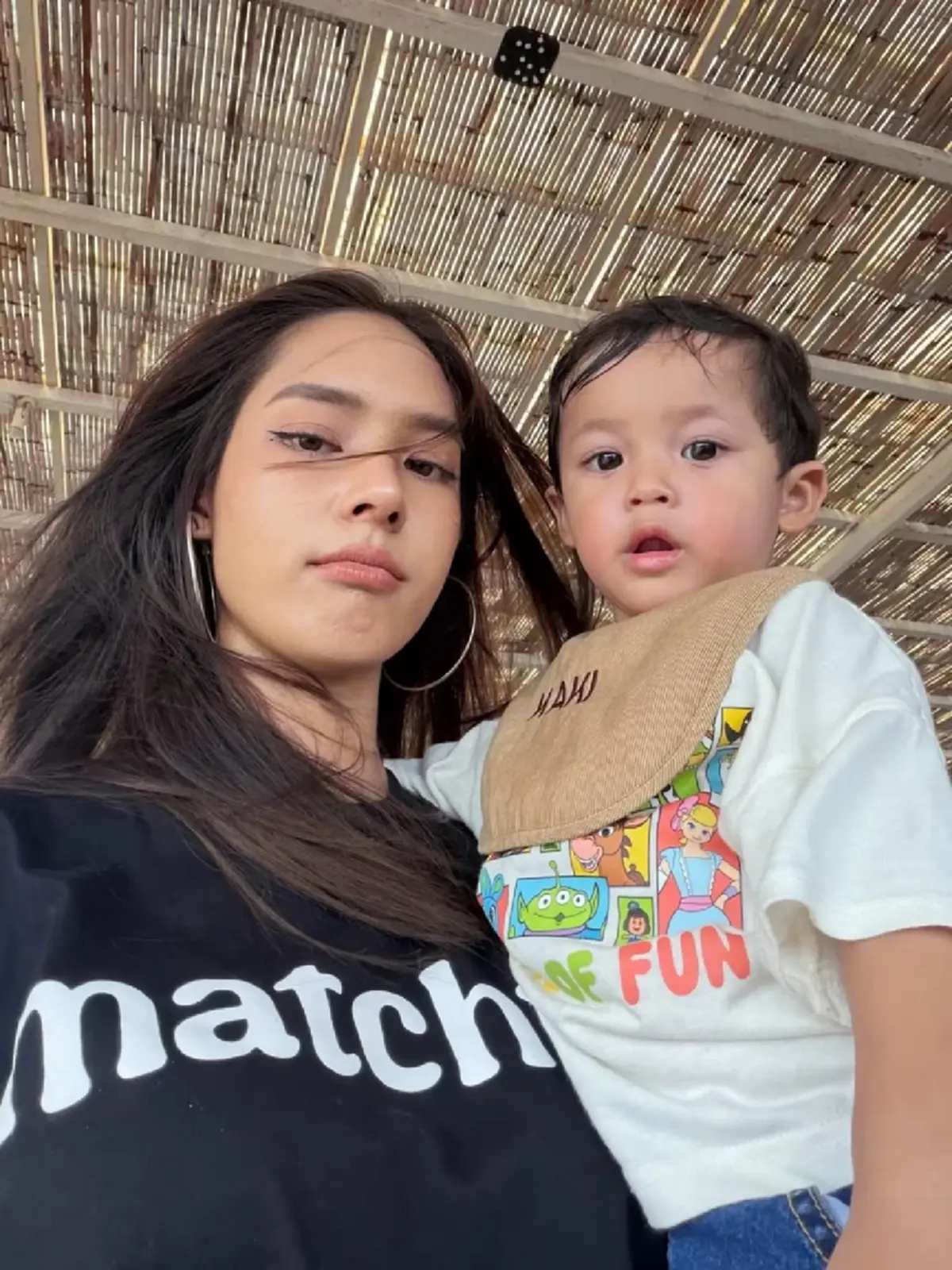 ใบหม่อน โสดแล้วปัง เสิร์ฟลุคบิกินี่สุดแซ่บ ทำโซเชียลไฟลุก