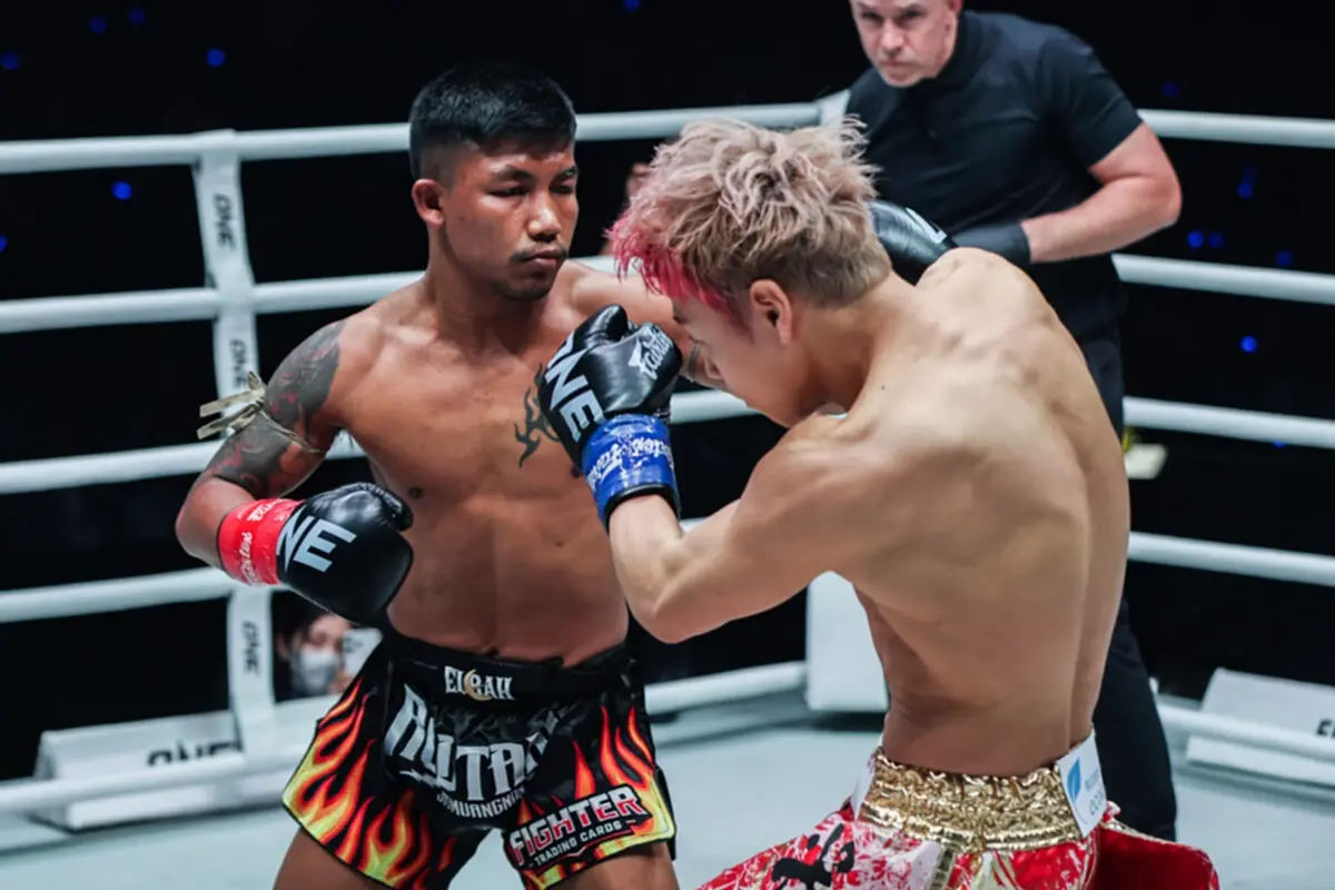 เกินคาดไปมาก ดูชัดๆ สิ่งที่ ทาเครุ ทำใส่ รถถัง หลังโดนรัวหมัดใส่