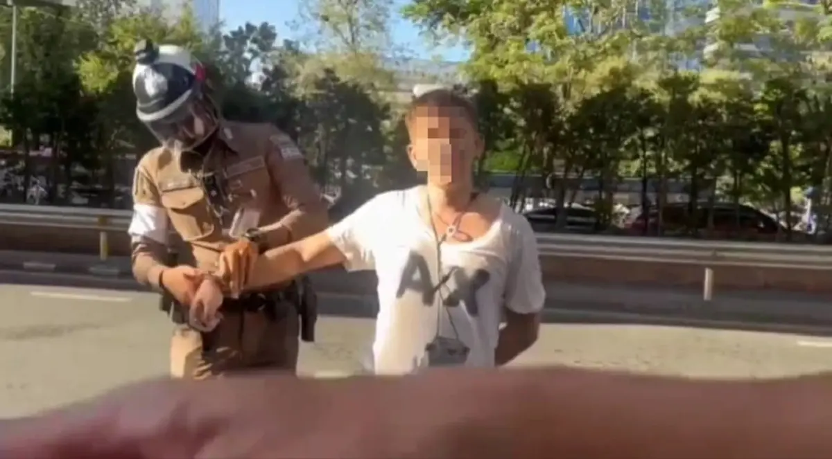 รวบหนุ่มฉวยโอกาสสงกรานต์ ลวนลามนักข่าวสาว ไม่สำนึกยังโชว์กร่าง