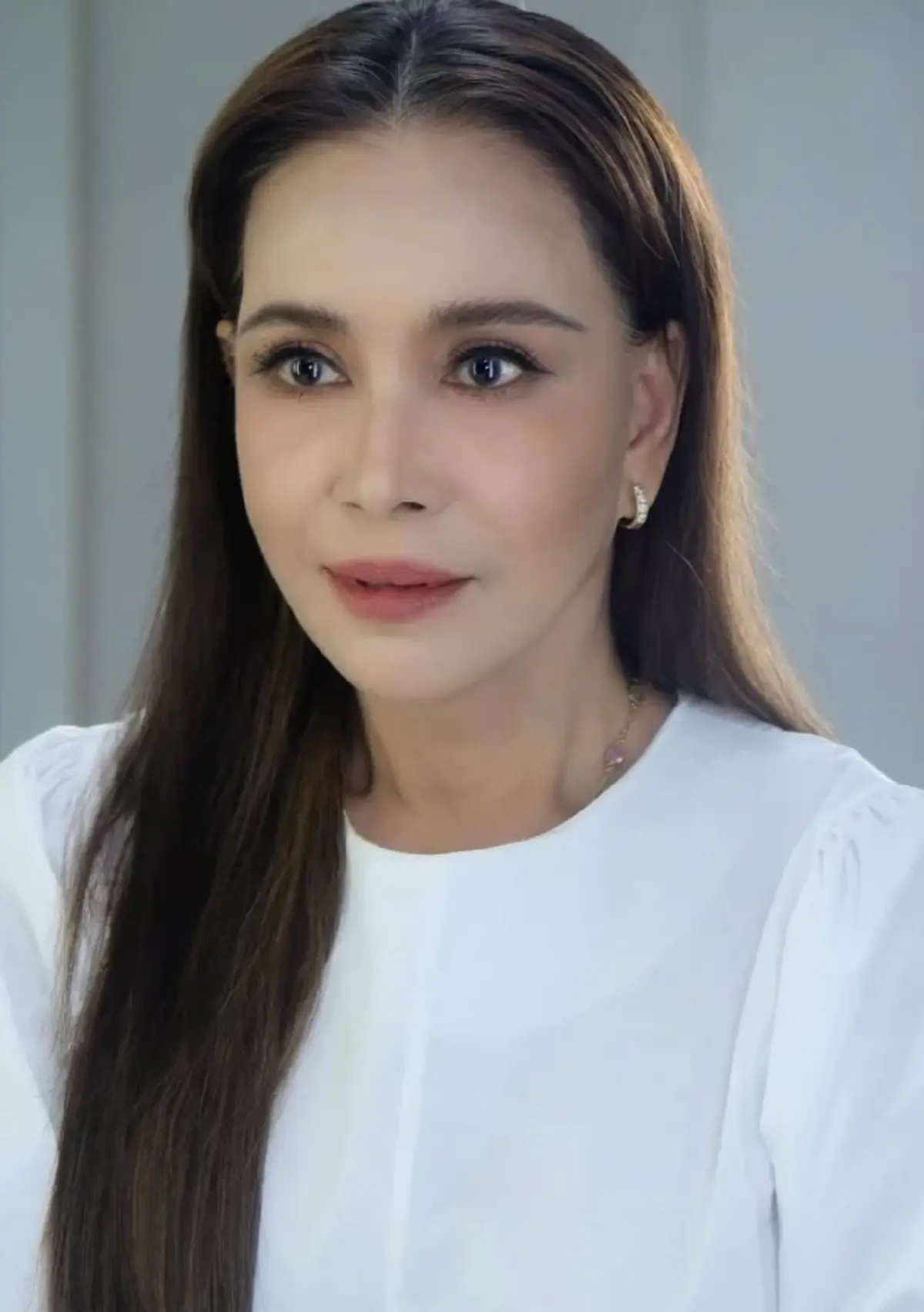 แอ๊ว อำภา วัย 67 อัปหน้าใหม่สวยกระชากวัย เปลี่ยนลุคจนจำแทบไม่ได้!