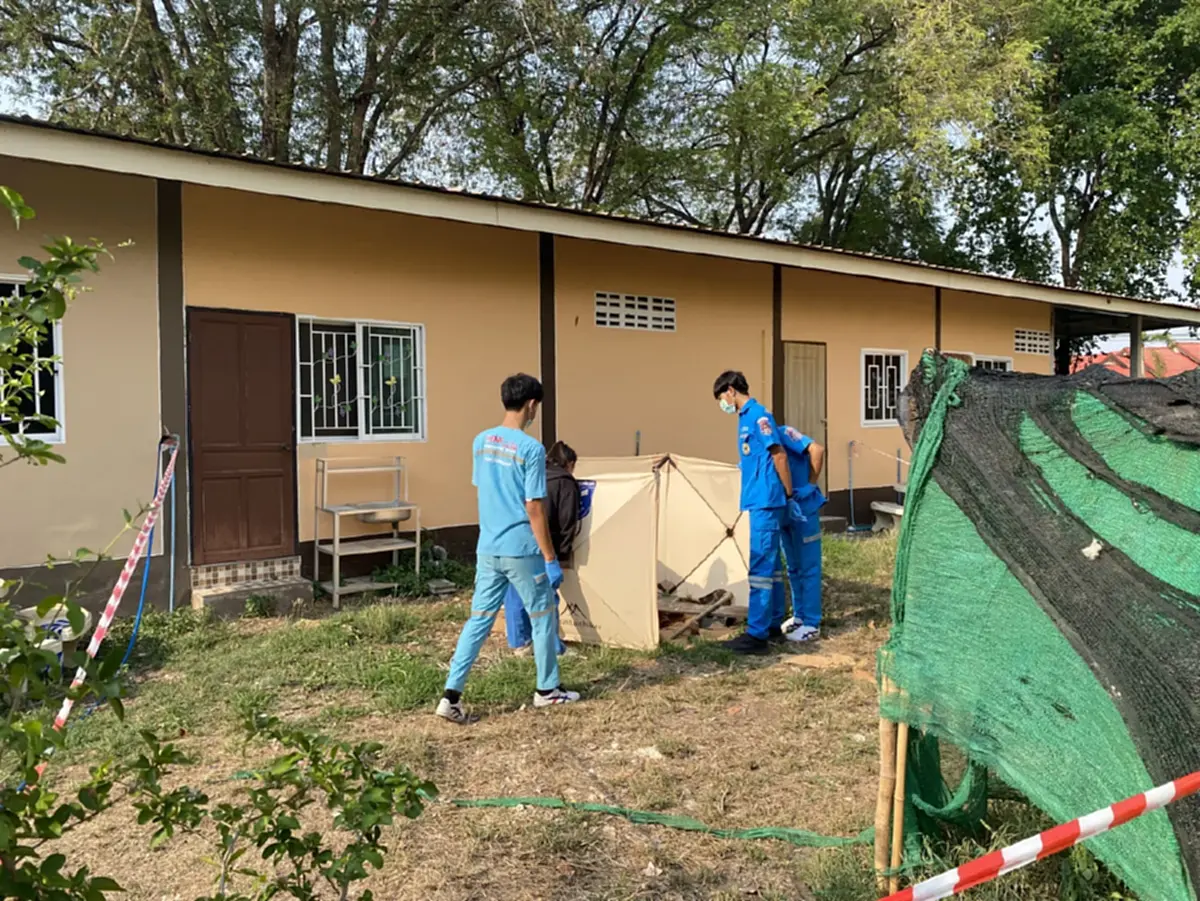 ป้าวัย 62 โรยตัวลงบ่อเกรอะช่วยสุนัขก่อนขาดอากาศดับสลด