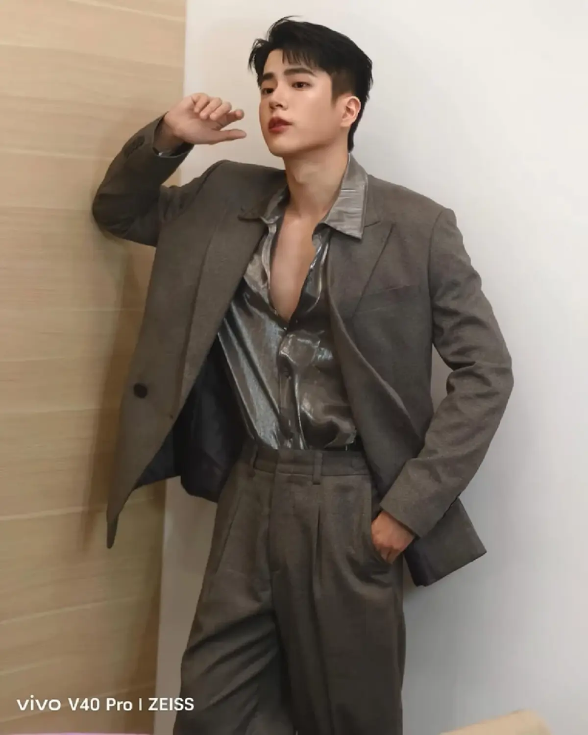 ฮอตเกินต้าน! “นนกุล” ถอดเสื้อเล่นน้ำสงกรานต์ แฟนๆ แห่แซวถึง “แอฟ”