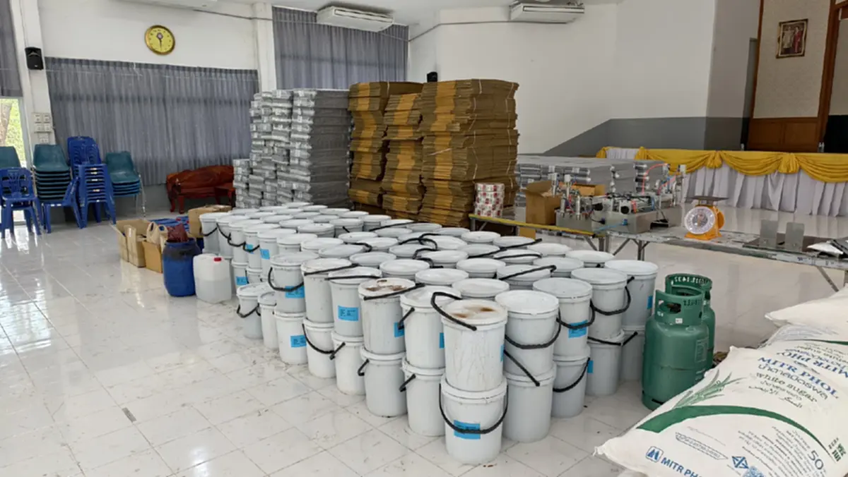 หนองคายทลายโรงงานยาแก้ไอปลอม ยึดของกลางกว่า 5.5 ล้านบาท