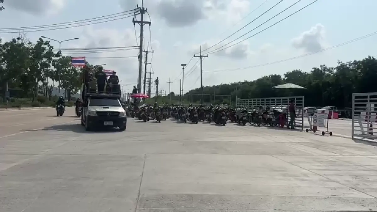 ชาวบ้านบุกสนามบินอู่ตะเภา ทวงเงินเยียวยามลพิษ ขีดเส้น 30 วัน