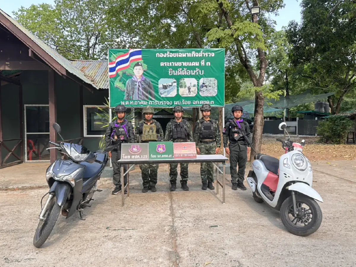 ทหารตาพระยาสกัดยึด จยย. เตรียมส่งออกเขมร คนร้ายทิ้งรถหนี