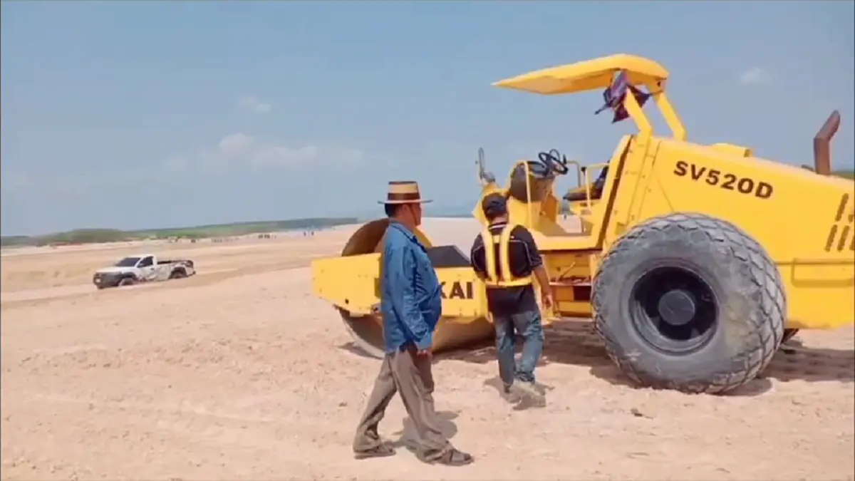 โจรระบาด! บุกไซต์งานบ้านค่ายดูดน้ำมัน-ฉกแบตเตอรี่รถบด