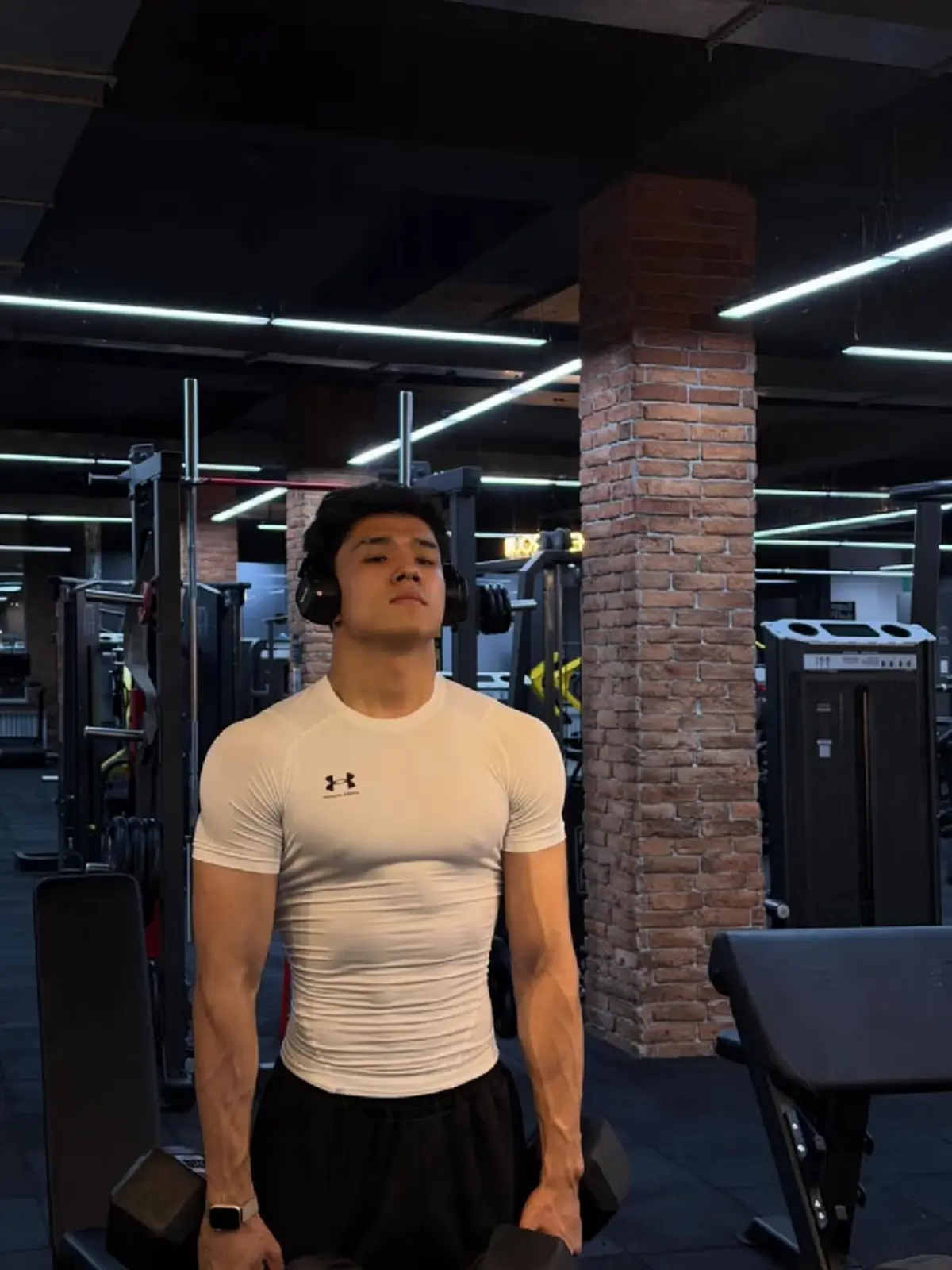 ลำไย ไหทองคำ ซบไหล่หนุ่มกล้ามแน่น ลุ้นเปิดตัวรักใหม่?