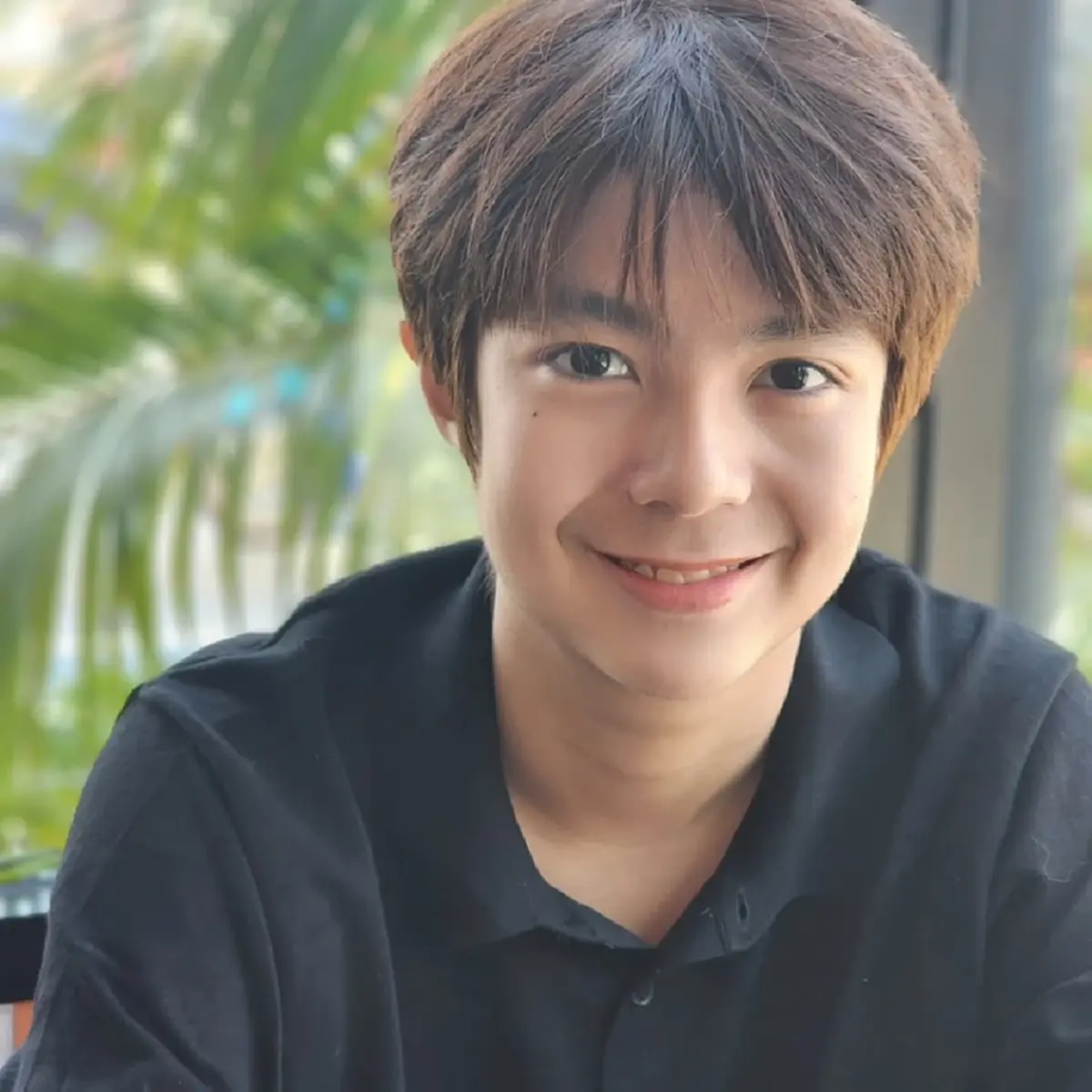  “น้องเมลิค” วันเฉลิมทองเนื้อเก้า ออร่าพระเอกพุ่ง แฟนคลับฮือฮา