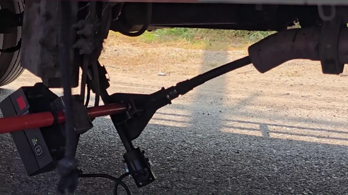 ขนส่งอุทัยฯ ตรวจควันดำเข้ม! แฉรถบรรทุกเนียนจอดหนีด่านอ้างง่วง