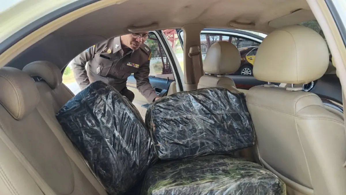 (CIB) สกัดยานรกล๊อตใหญ่ ไล่ล่ารถต้องสงสัยยึดยาบ้ากว่า 2 ล้านเม็ด