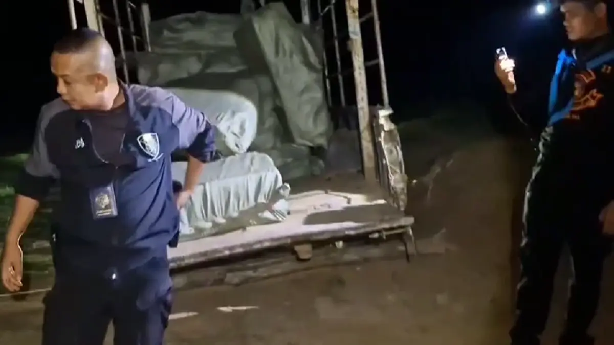 ซุ่มจับบุหรี่หนีภาษีลอตใหญ่ริมโขง ยึดของกลางกว่า 1.8 หมื่นซอง