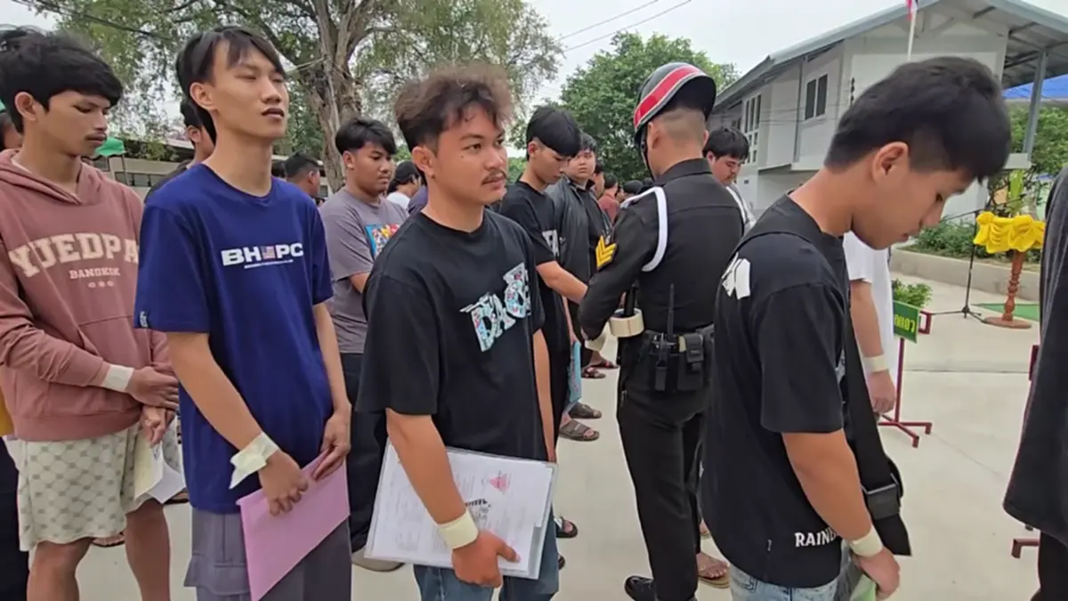 ใจเด็ด! หนุ่มอุทัยฯ สมัครทหารคนแรก ลั่นพร้อมขอรับใช้ชาติ