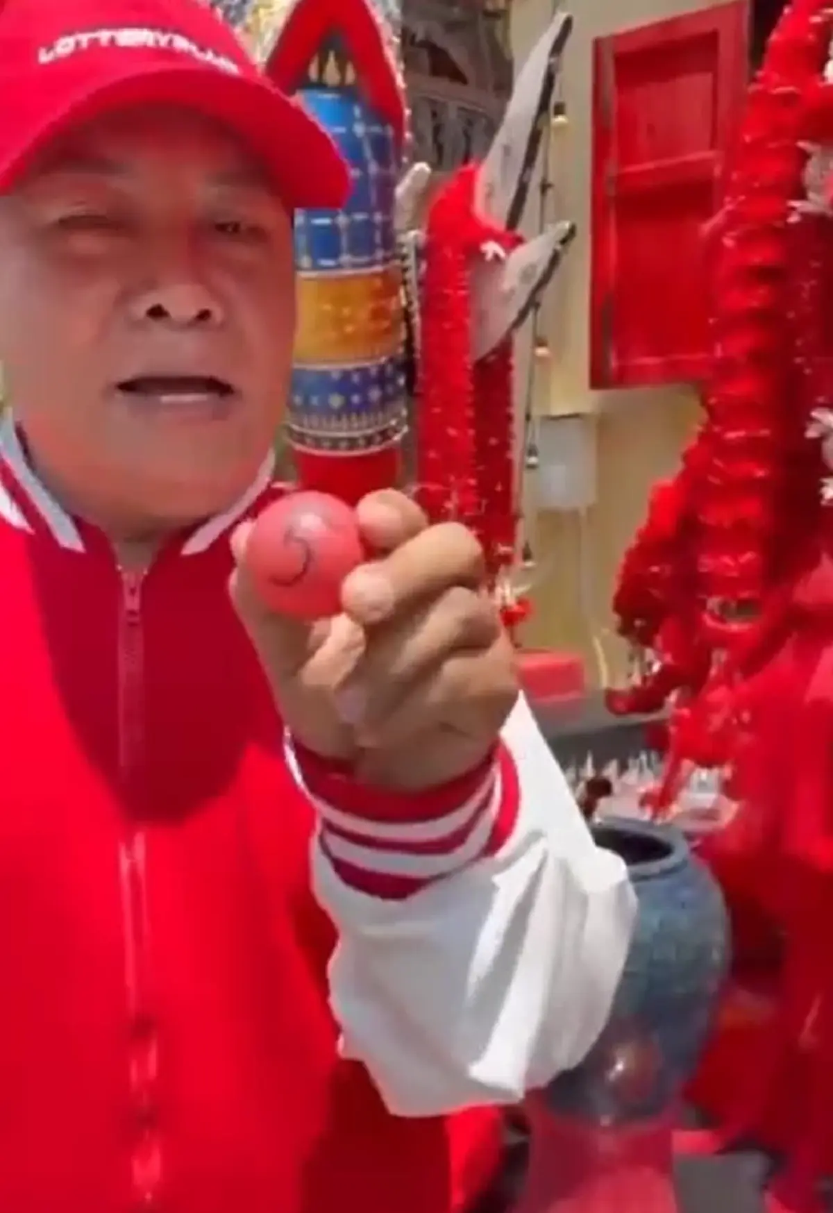 มนต์สิทธิ์ คำสร้อย ทำบุญวัดแก้วฟ้าจุฬามณี ล้วงไหจับลูกปิงปอง