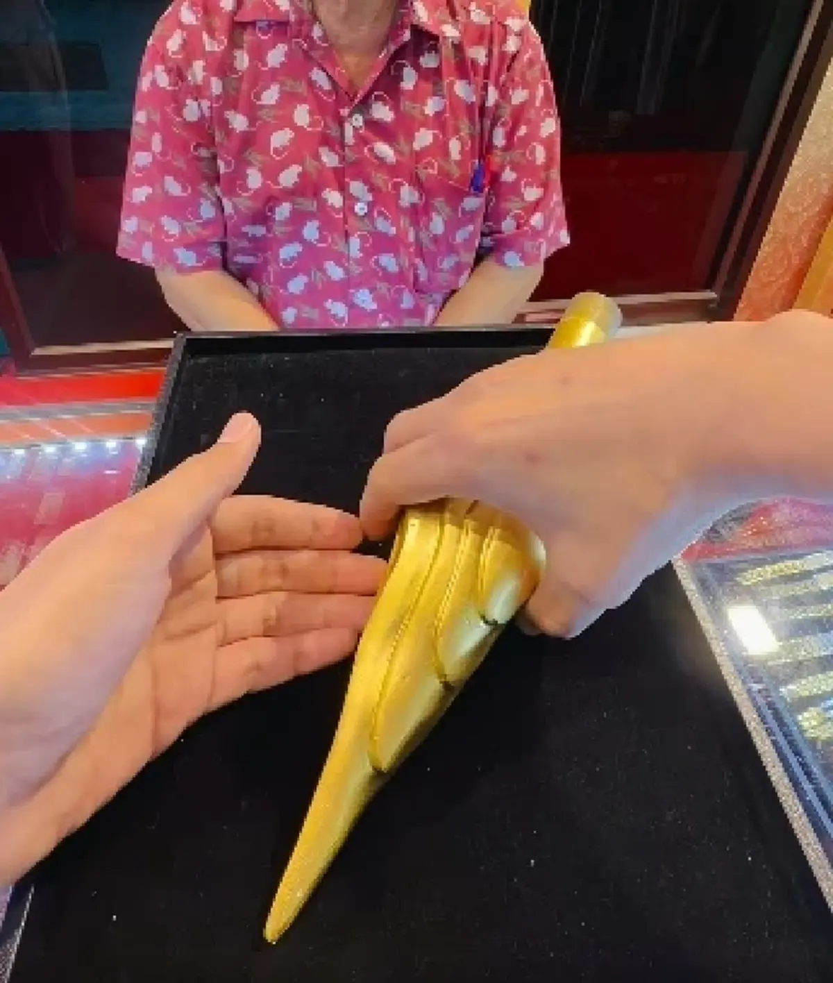 ร่วมบุญหล่อ พระเกศทองคำ เกือบ 50 บาท นำมาตรวจเจอความจริงสะเทือน