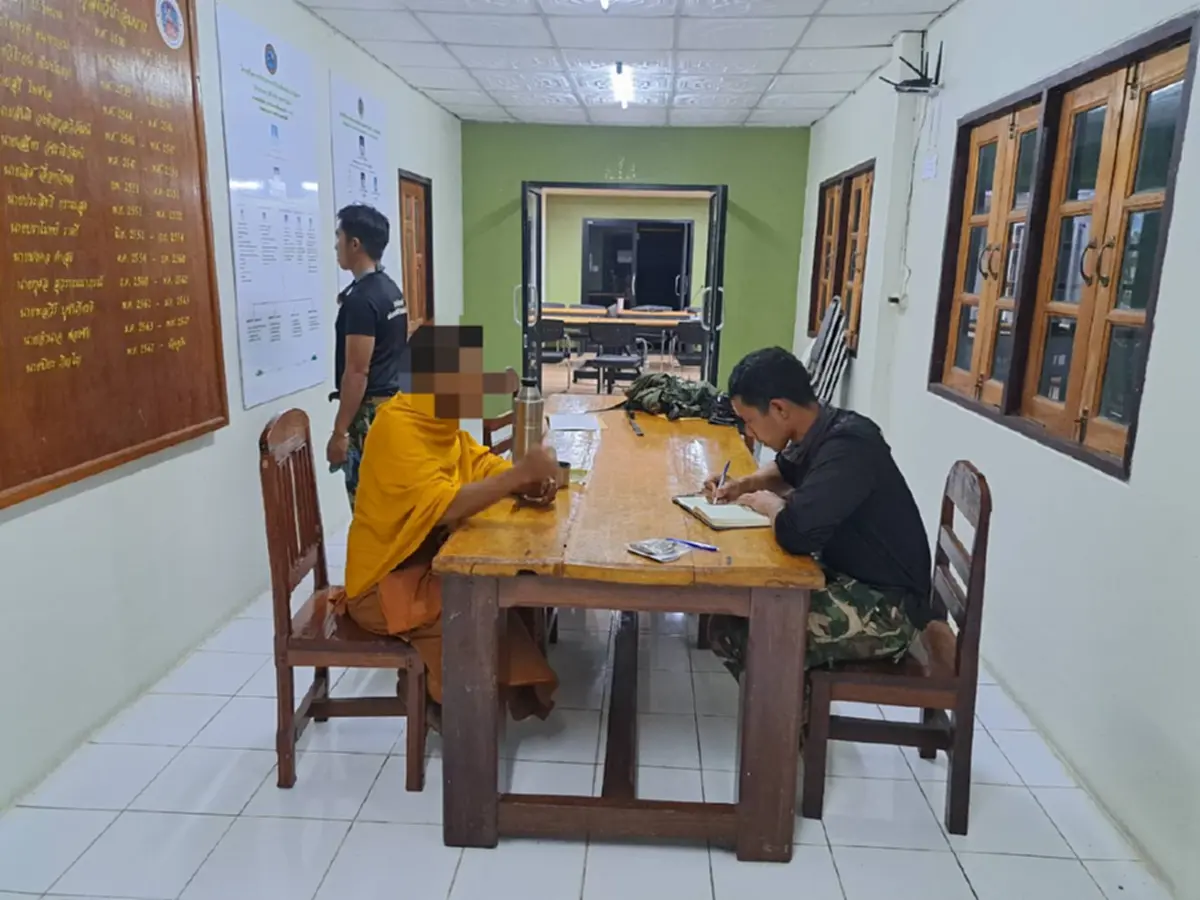 รวบพระธุดงค์กลางป่าทุ่งใหญ่ฯ ซุกซากหนังเสือโคร่งในย่าม