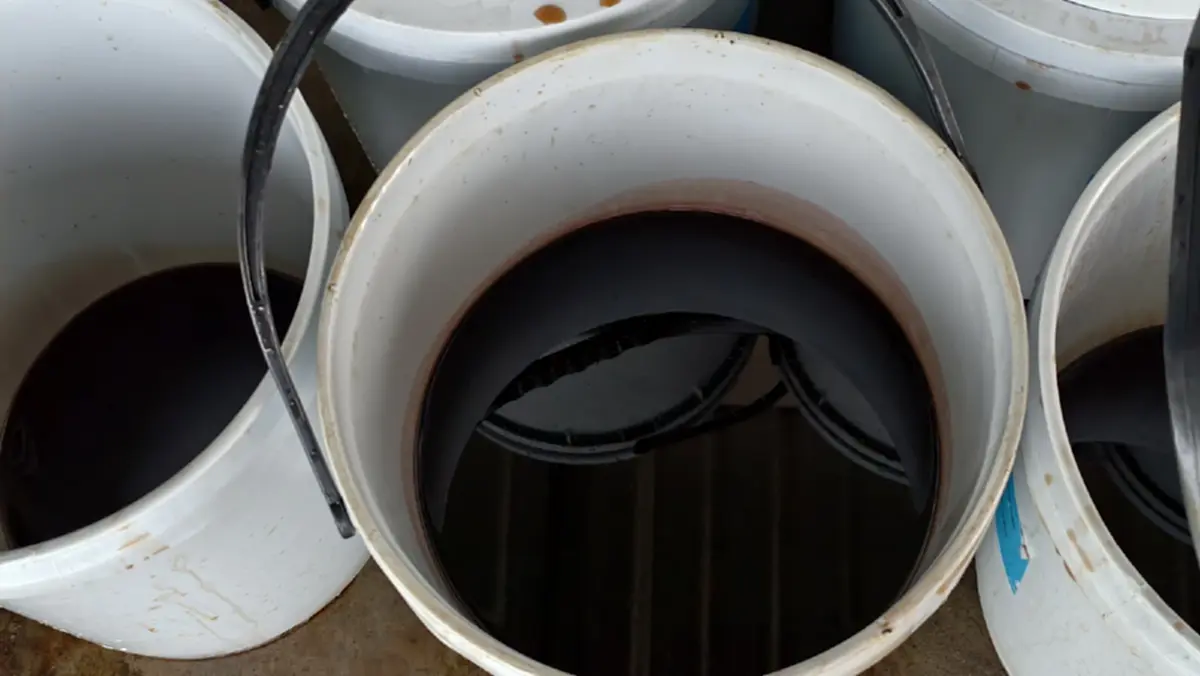 หนองคายทลายโรงงานยาแก้ไอปลอม ยึดของกลางกว่า 5.5 ล้านบาท