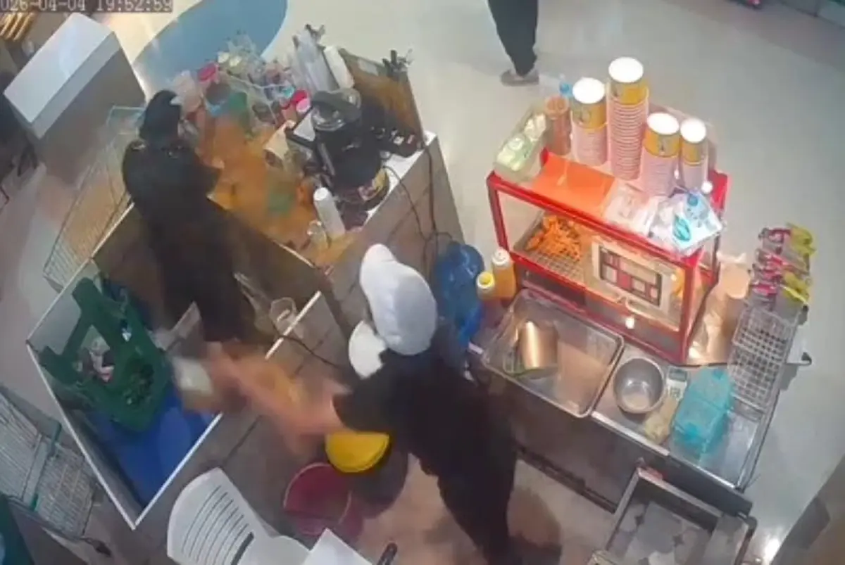 รวบแล้ว สาวสาดน้ำมันใส่เพื่อน ยอมสารภาพปมแค้นที่แท้จริง 