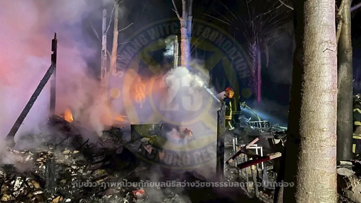 ถึงว่า สุนัขตาย 17 ตัว ในกองเพลิง เหตุไฟไหม้โกดังปากช่อง